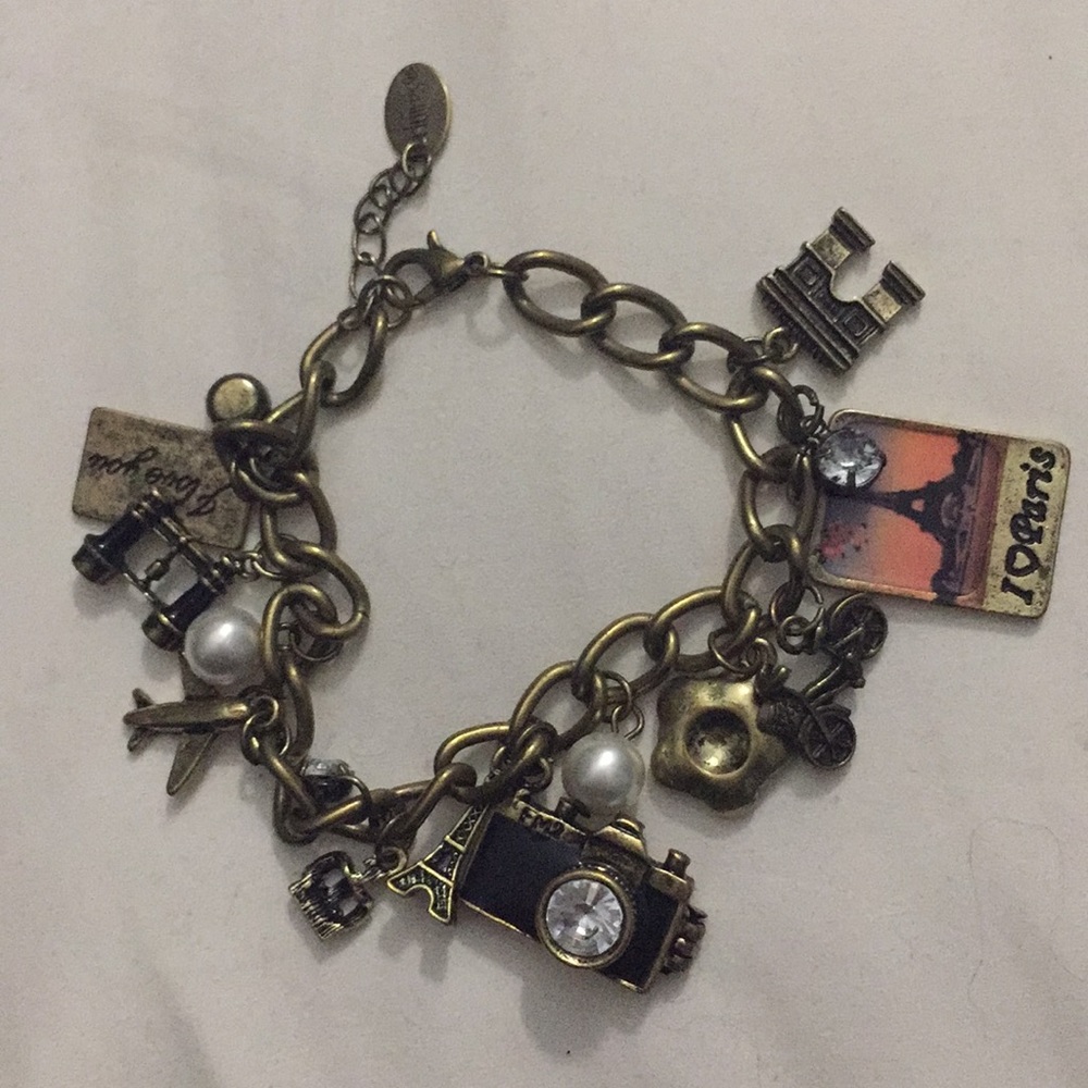 Bracelet